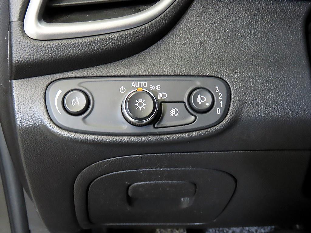 Chevrolet Trax 2018 Negro - Importación desde Corea - HF Imports Iquique - Foto 14