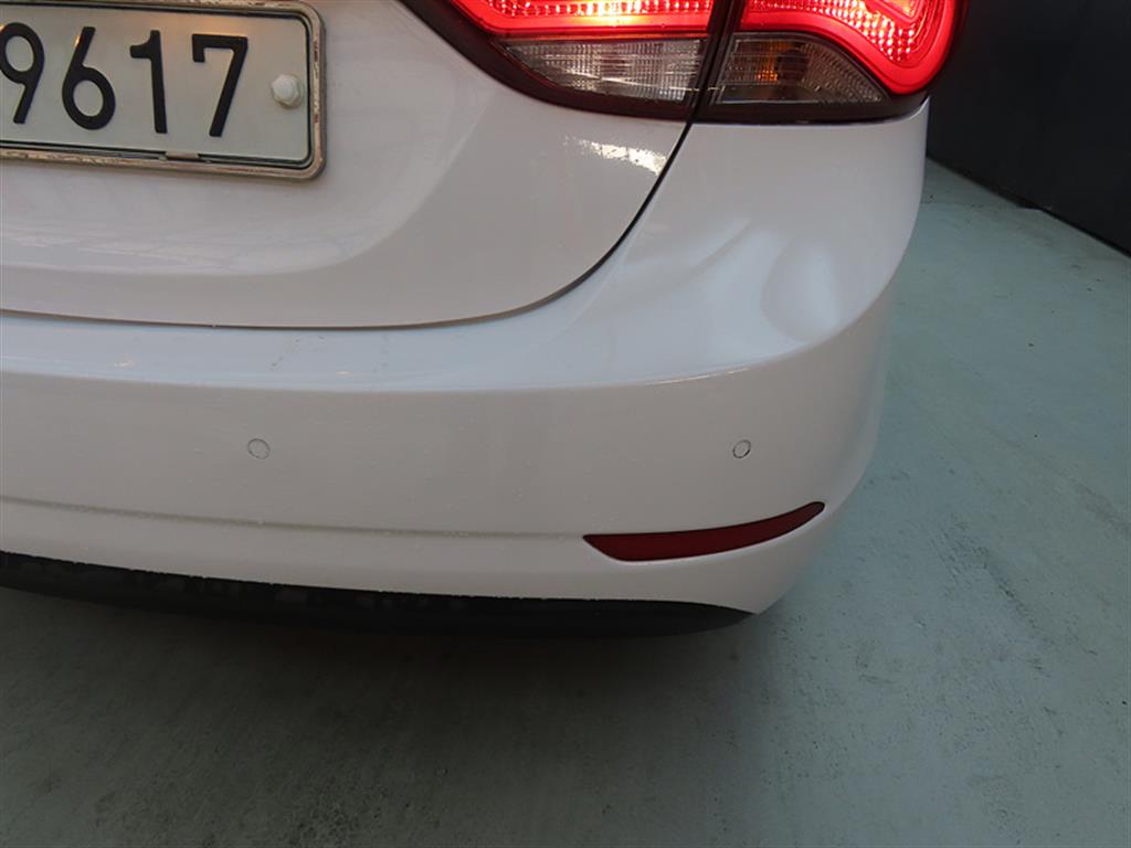 HYUNDAI Avante 2016 Blanco - Importación desde Corea - HF Imports Iquique - Foto 18