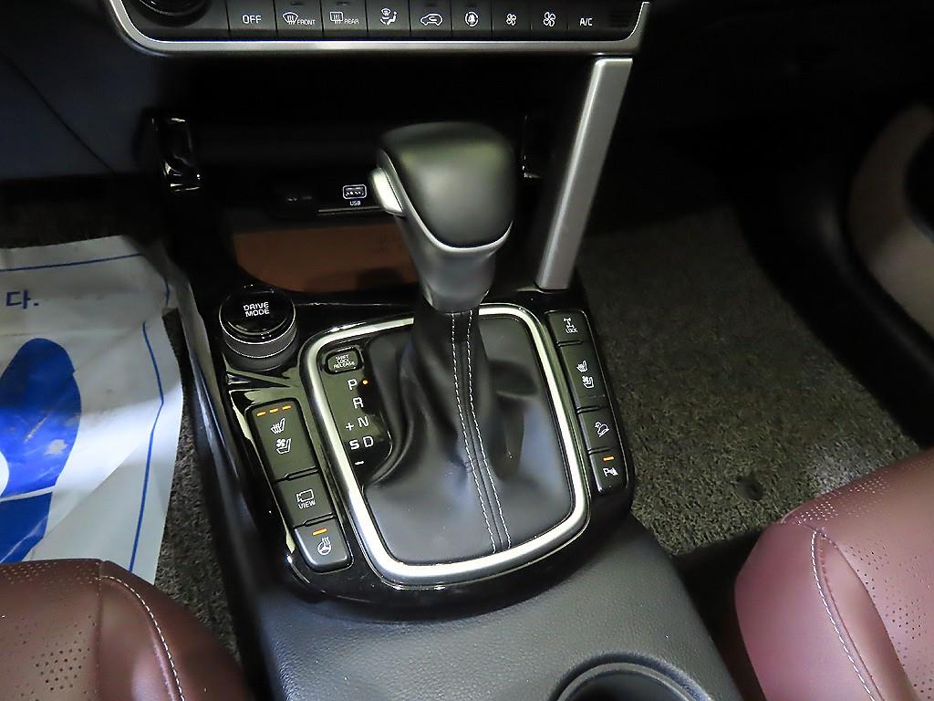 KIA Seltos - Vista 12