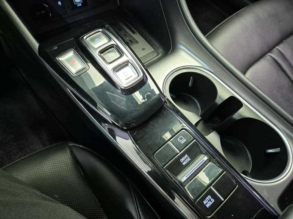 HYUNDAI Sonata - Vista 8