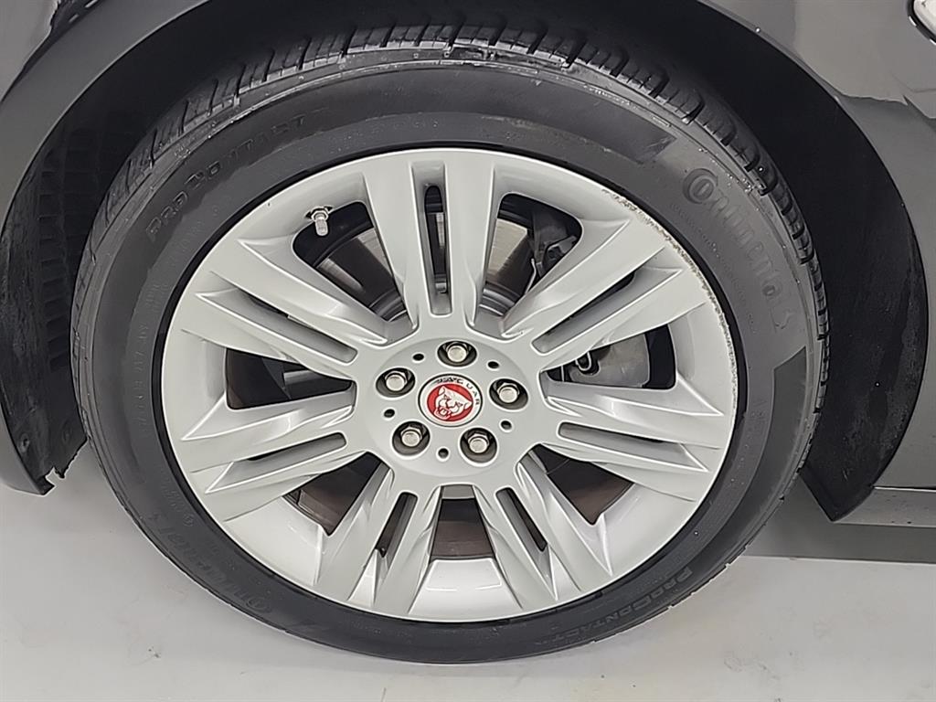 Jaguar XF 2017 Negro - Importación desde Corea - HF Imports Iquique - Foto 18