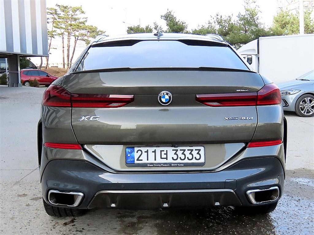 BMW X6 - Vista 4