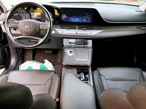 HYUNDAI Grandeur - Vista 10