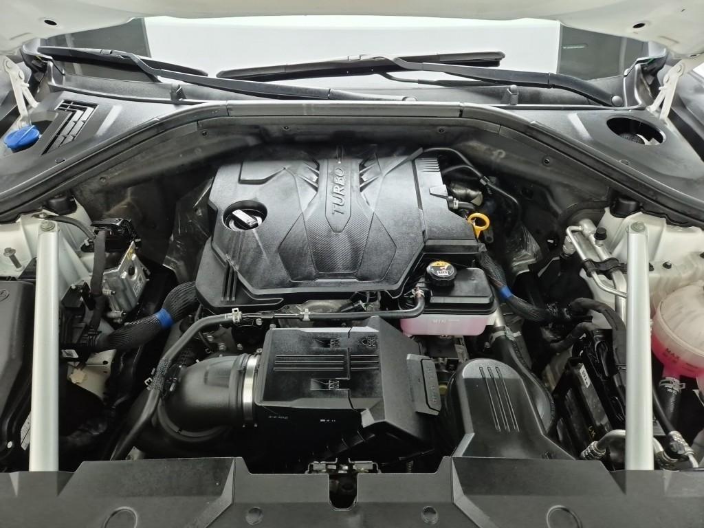 Genesis GV70 - Vista 5