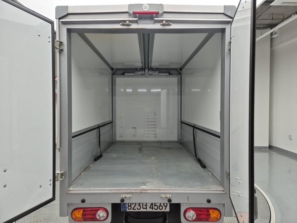 Small Truck Top_Wingbody 2025 Blanco - Importación desde Corea - HF Imports Iquique - Foto 16
