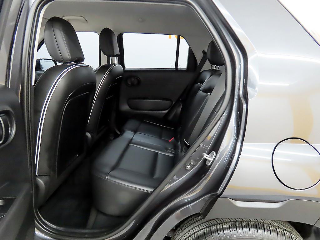 HYUNDAI Casper - Vista 6