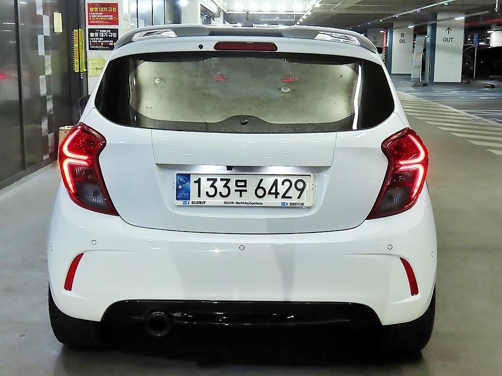 Chevrolet Spark - Vista 5