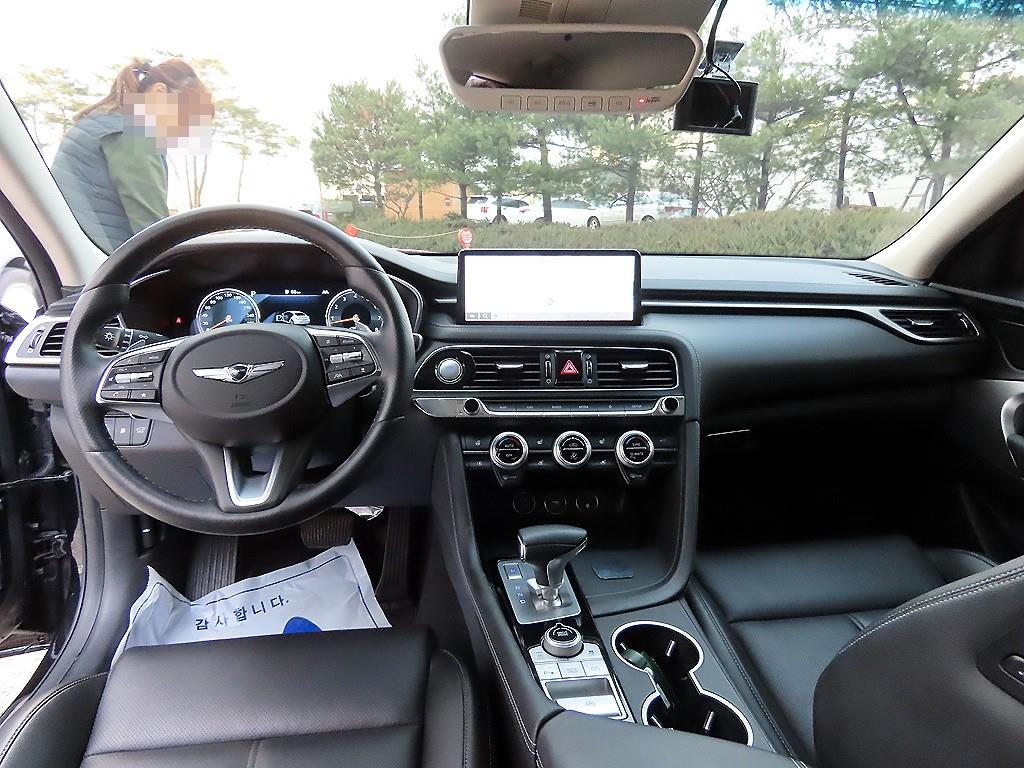 Genesis G70 - Vista 7