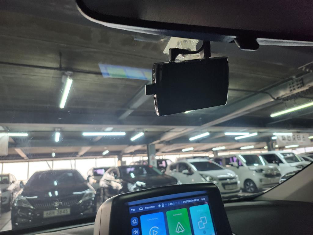 HYUNDAI Avante - Vista 11