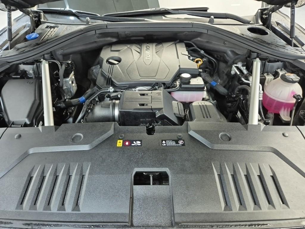 Genesis GV70 - Vista 5