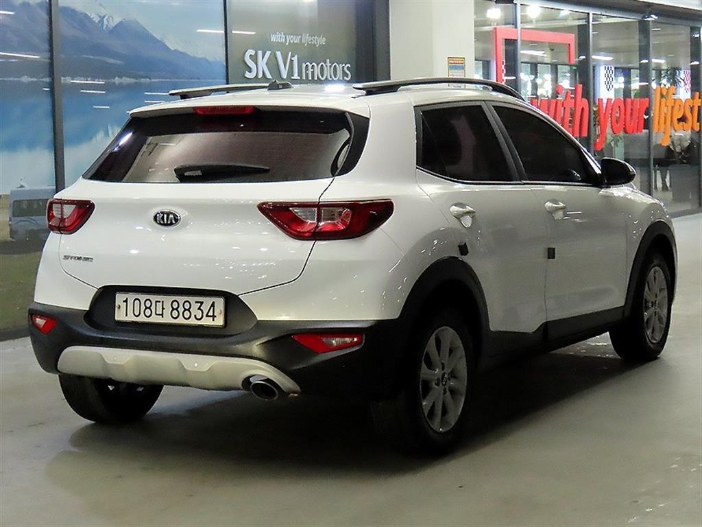 KIA Stonic - Vista 4