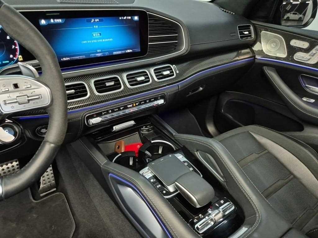 Mercedes Benz GLE Class - Vista 10