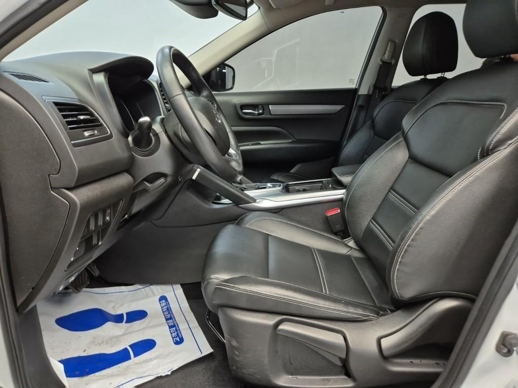 SAMSUNG QM6 - Vista 9