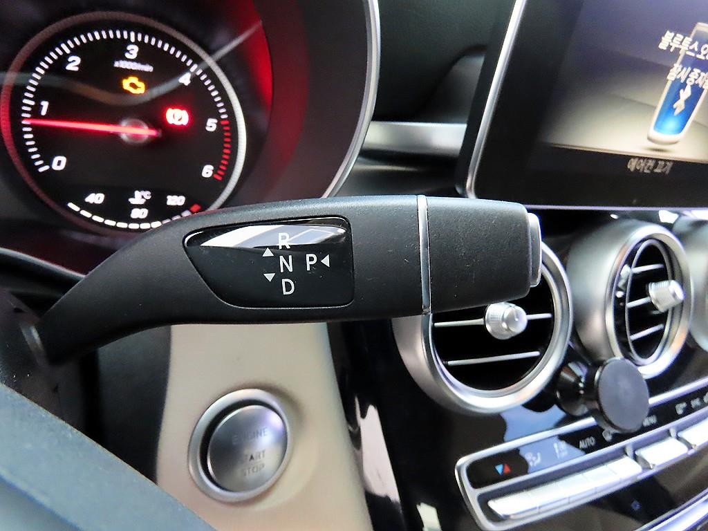 Mercedes Benz GLC Class - Vista 10