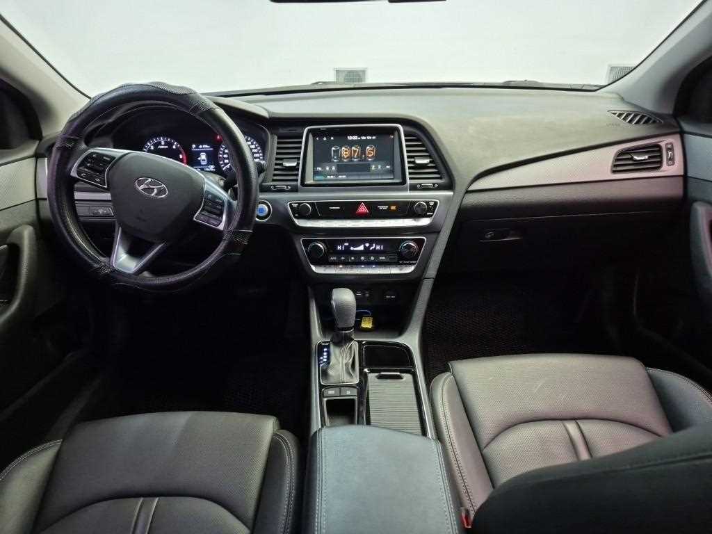 HYUNDAI Sonata - Vista 7