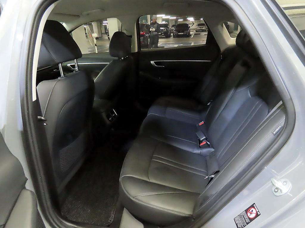 HYUNDAI Sonata - Vista 7