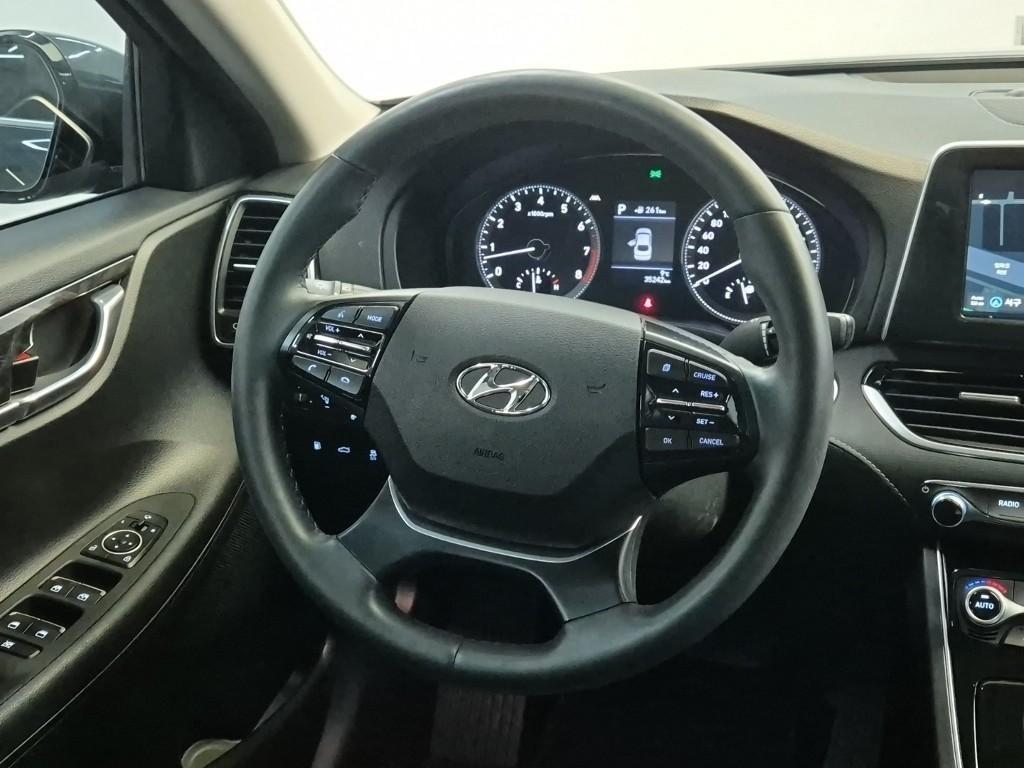 HYUNDAI Grandeur - Vista 9