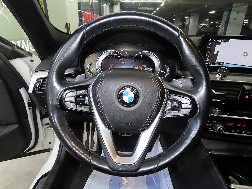 BMW 5 Series - Vista 8