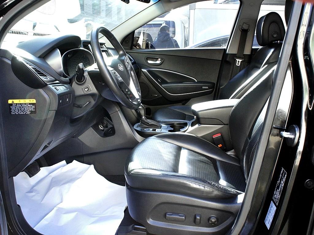 HYUNDAI Maxcruz - Vista 9