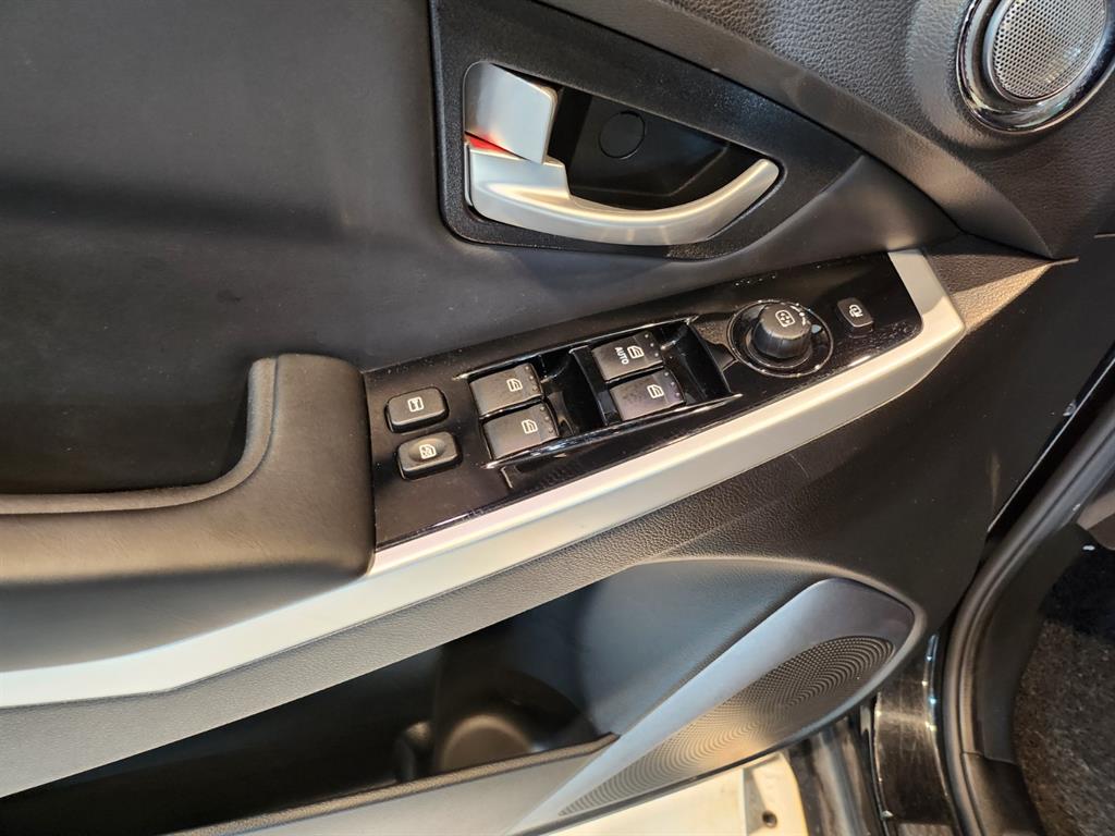 Ssangyong Korando 2015 Negro - Importación desde Corea - HF Imports Iquique - Foto 13