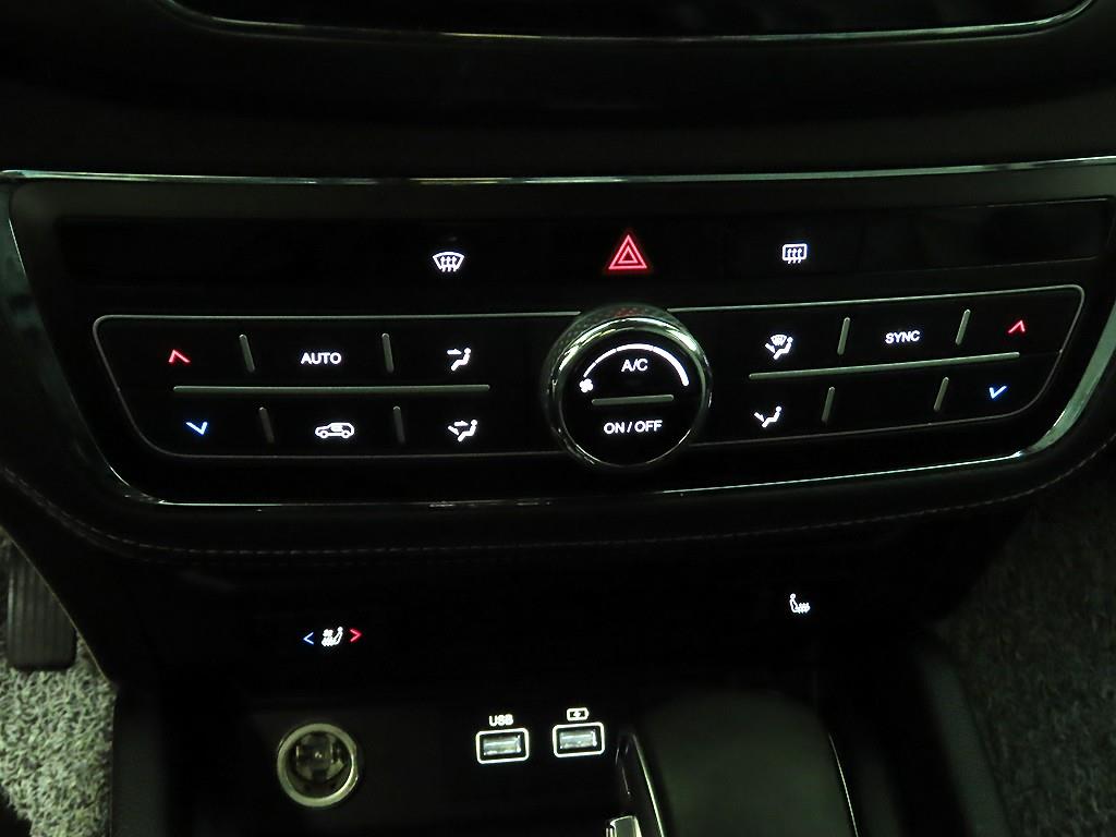 Ssangyong Rexton - Vista 10