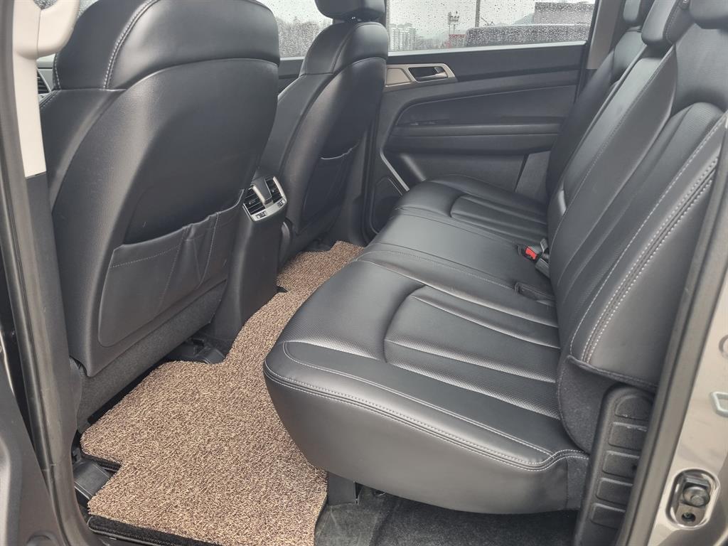 Ssangyong Rexton - Vista 11