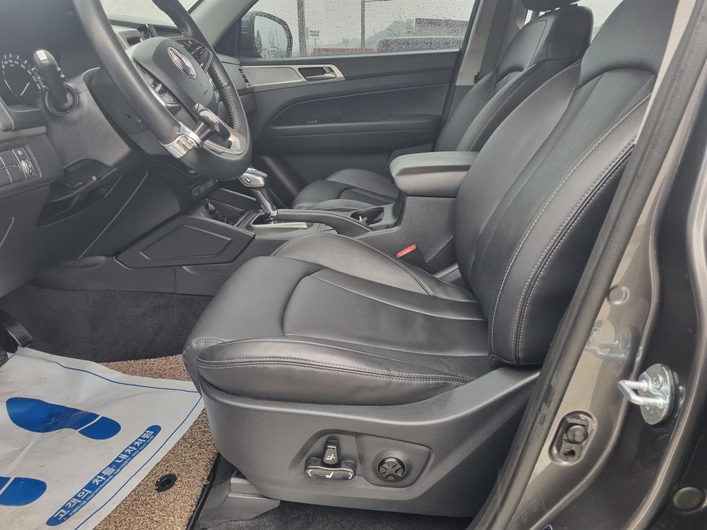 Ssangyong Rexton - Vista 10