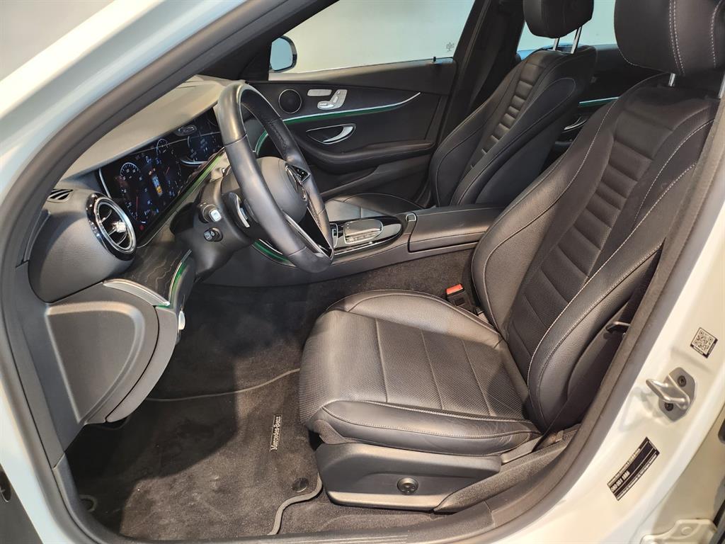 Mercedes Benz E class - Vista 10