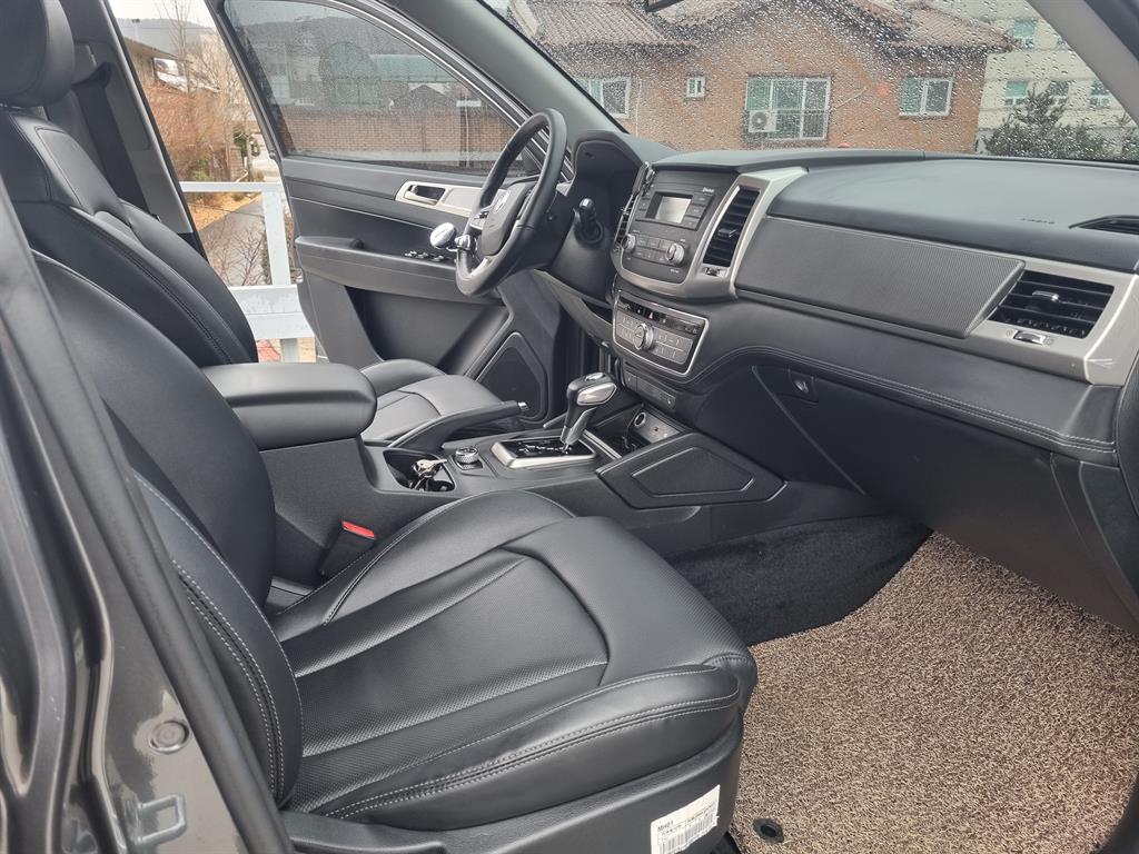 Ssangyong Rexton 2019 Gris - Importación desde Corea - HF Imports Iquique - Foto 17