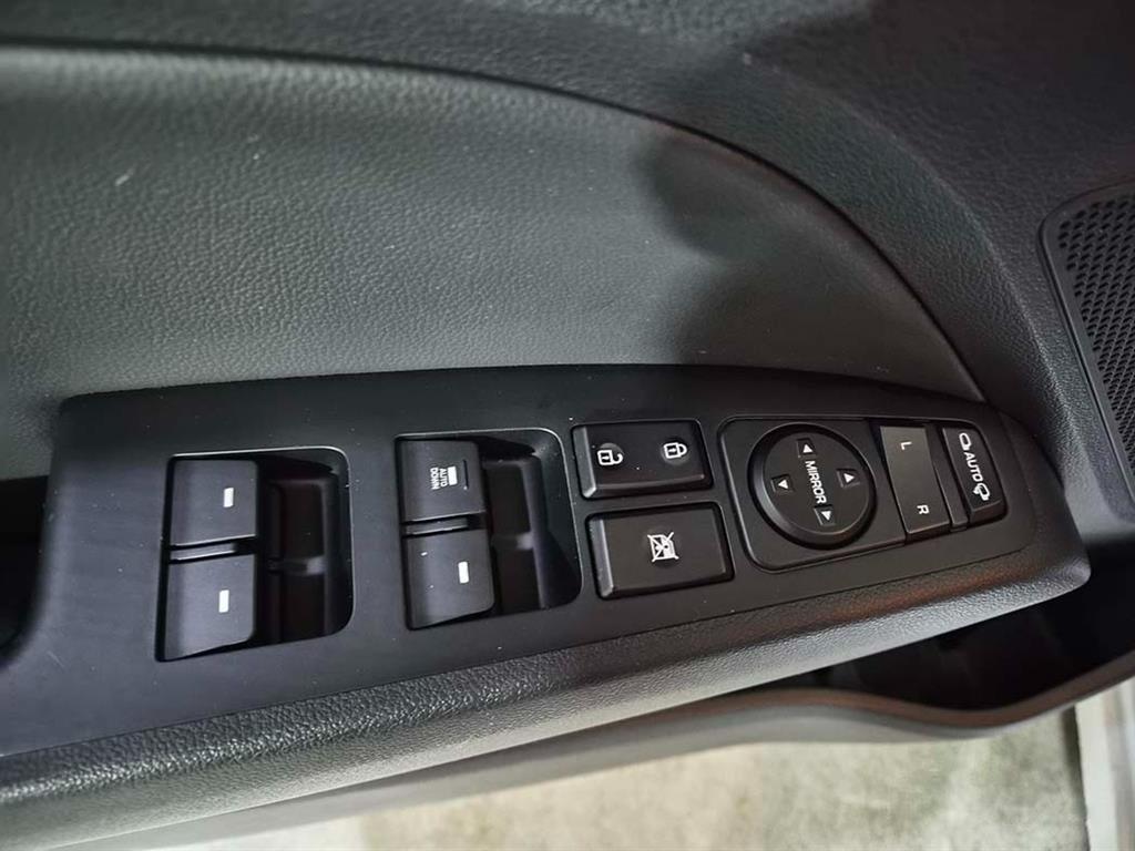 HYUNDAI Avante - Vista 11