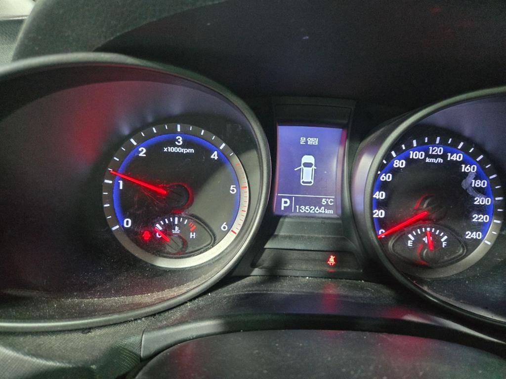 HYUNDAI Santa Fe - Vista 6