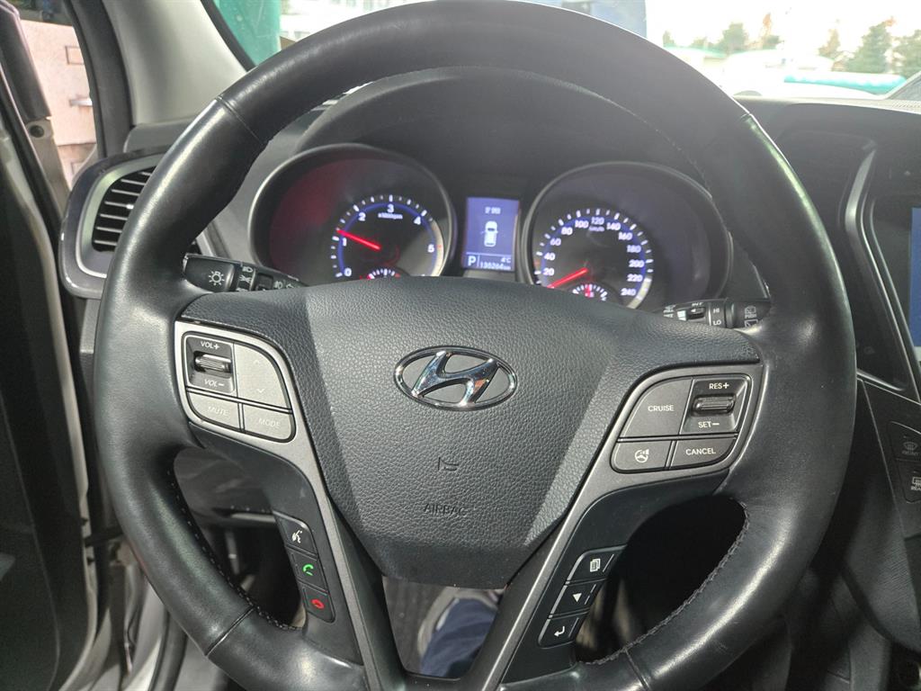 HYUNDAI Santa Fe - Vista 9