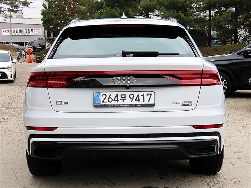 Audi Q8 - Vista 4