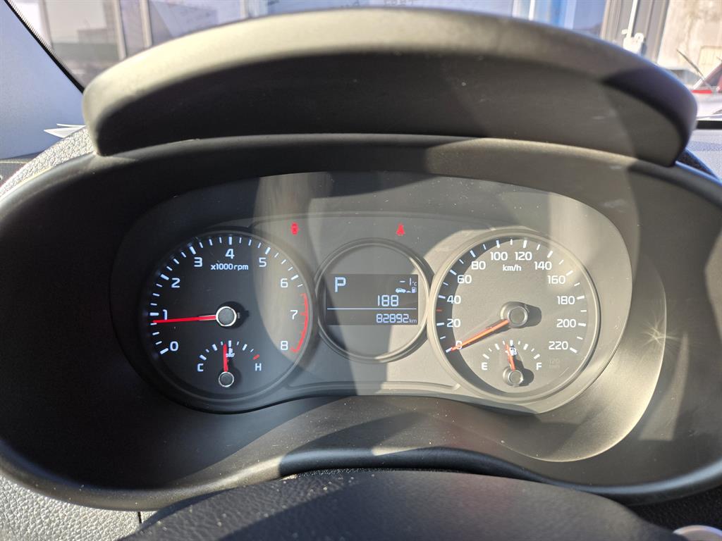 KIA Morning - Vista 11