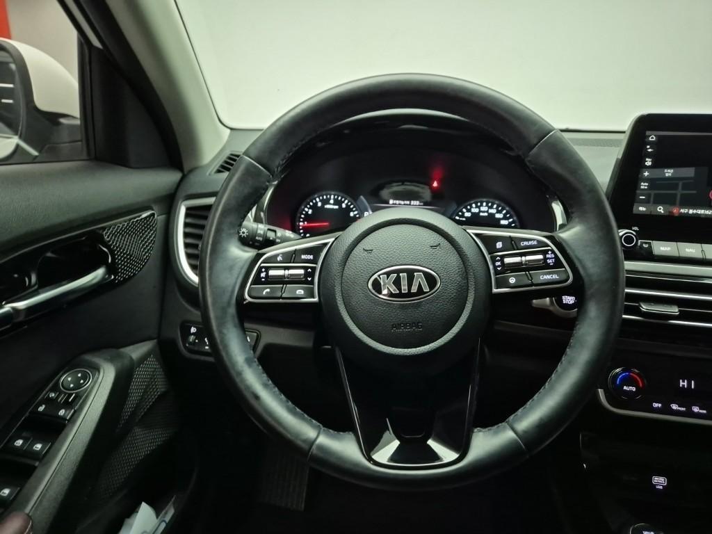 KIA Seltos - Vista 9