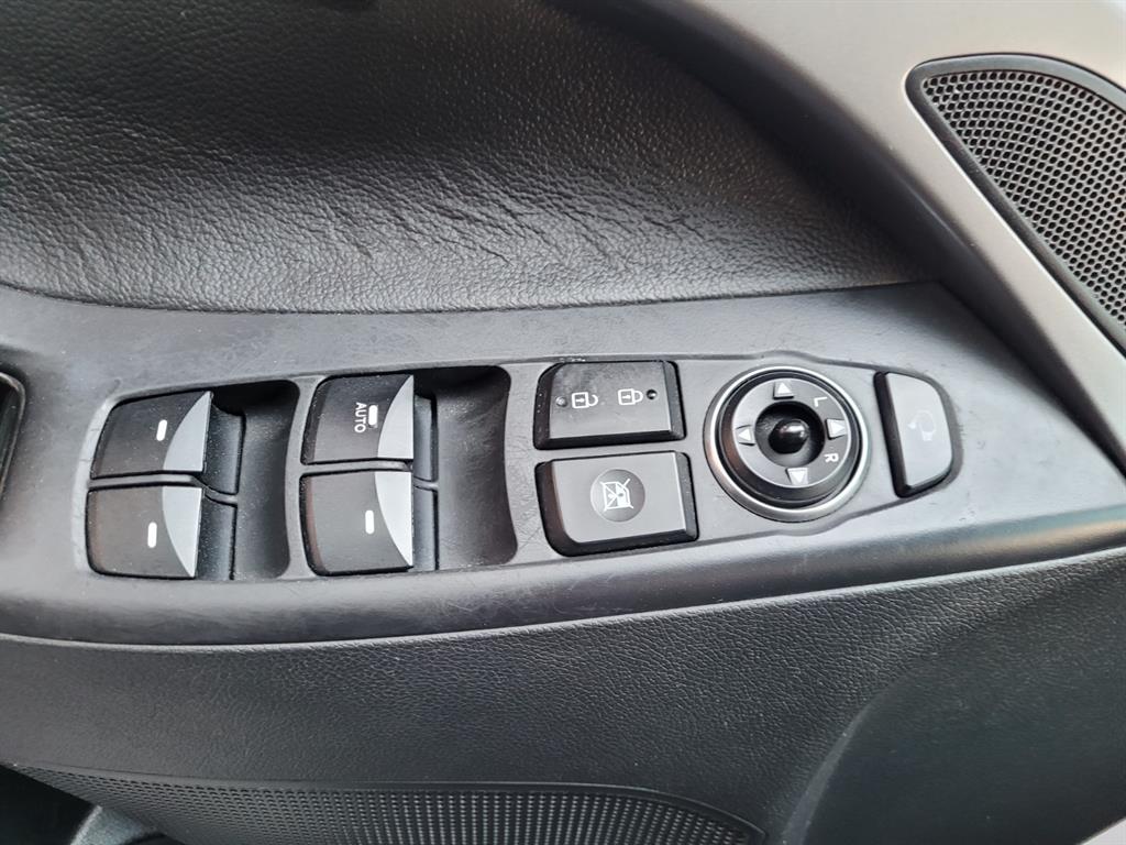 HYUNDAI Avante - Vista 12