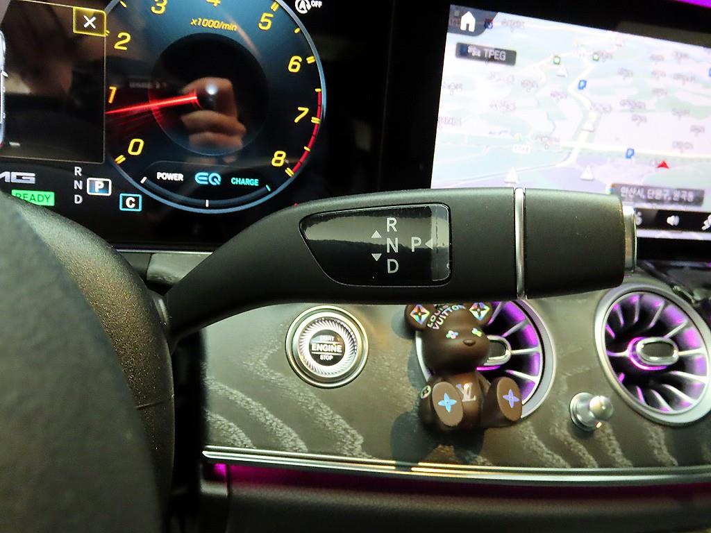 Mercedes Benz E class - Vista 10