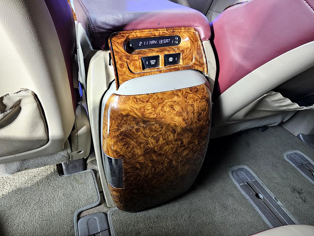 KIA Carnival - Vista 12