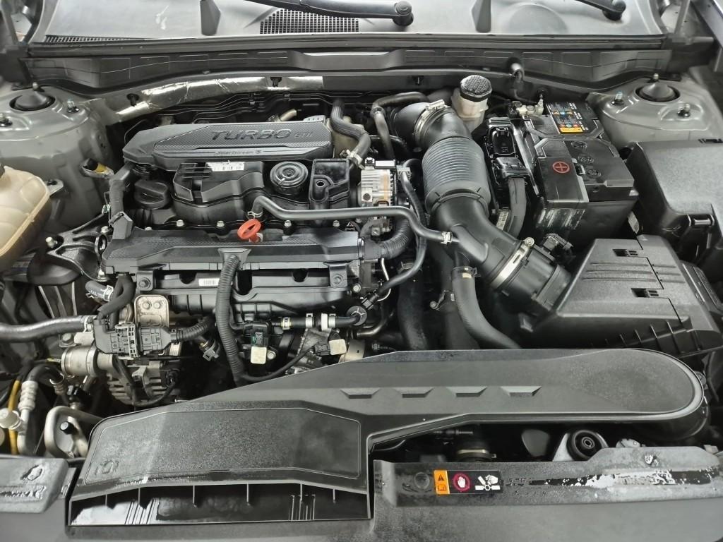 HYUNDAI Sonata - Vista 5