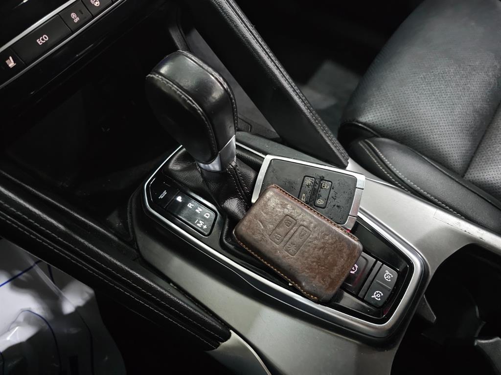 SAMSUNG QM6 - Vista 9