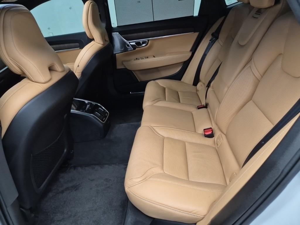 Volvo S90 - Vista 12