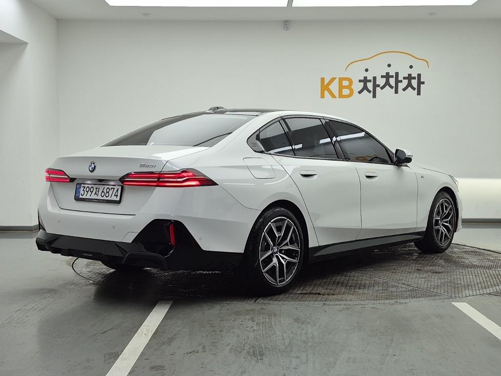 BMW 5 Series - Vista 4