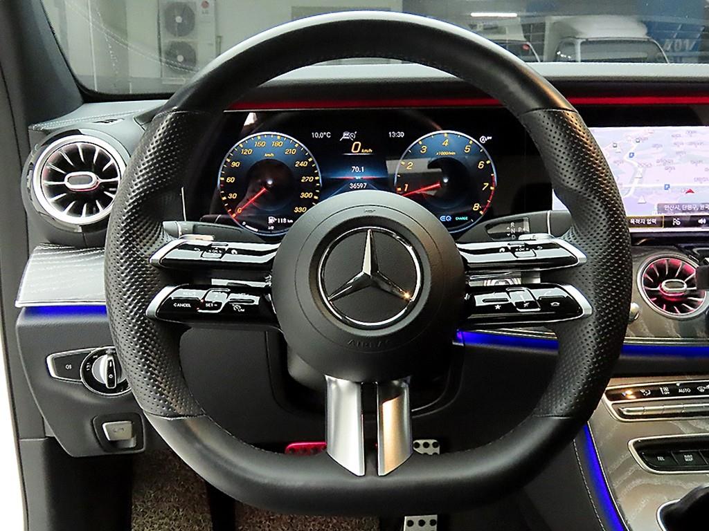 Mercedes Benz E class - Vista 7