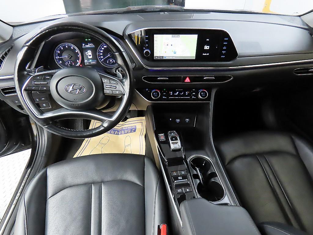 HYUNDAI Sonata - Vista 7