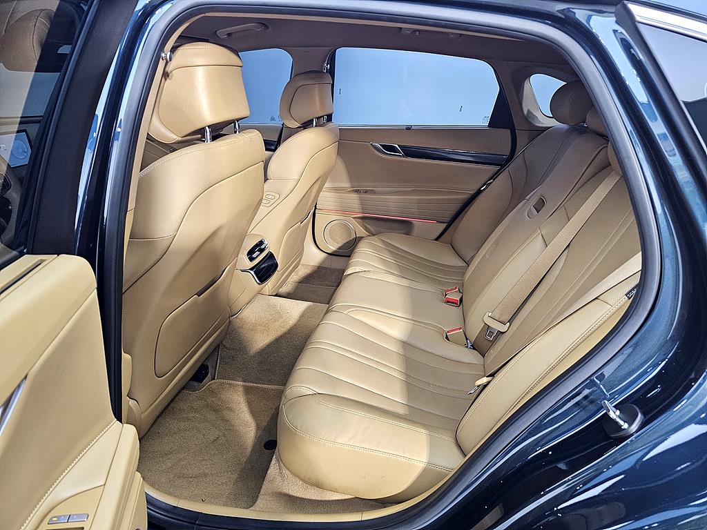 Genesis G80 - Vista 9