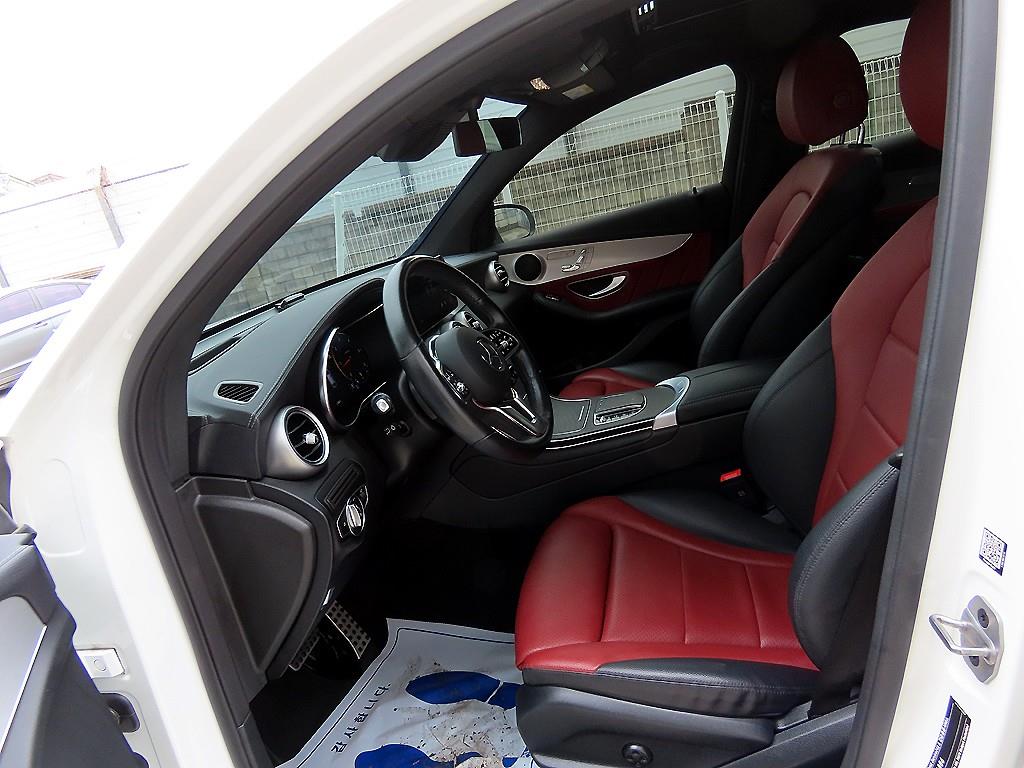 Mercedes Benz GLC Class - Vista 5