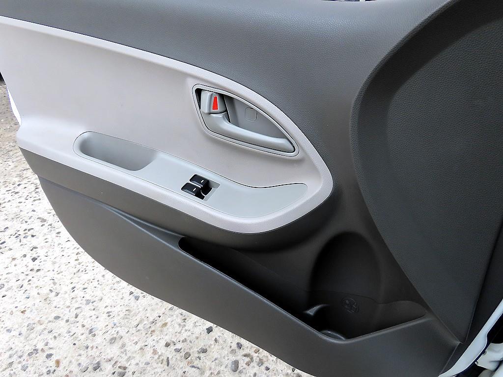 KIA Morning - Vista 11