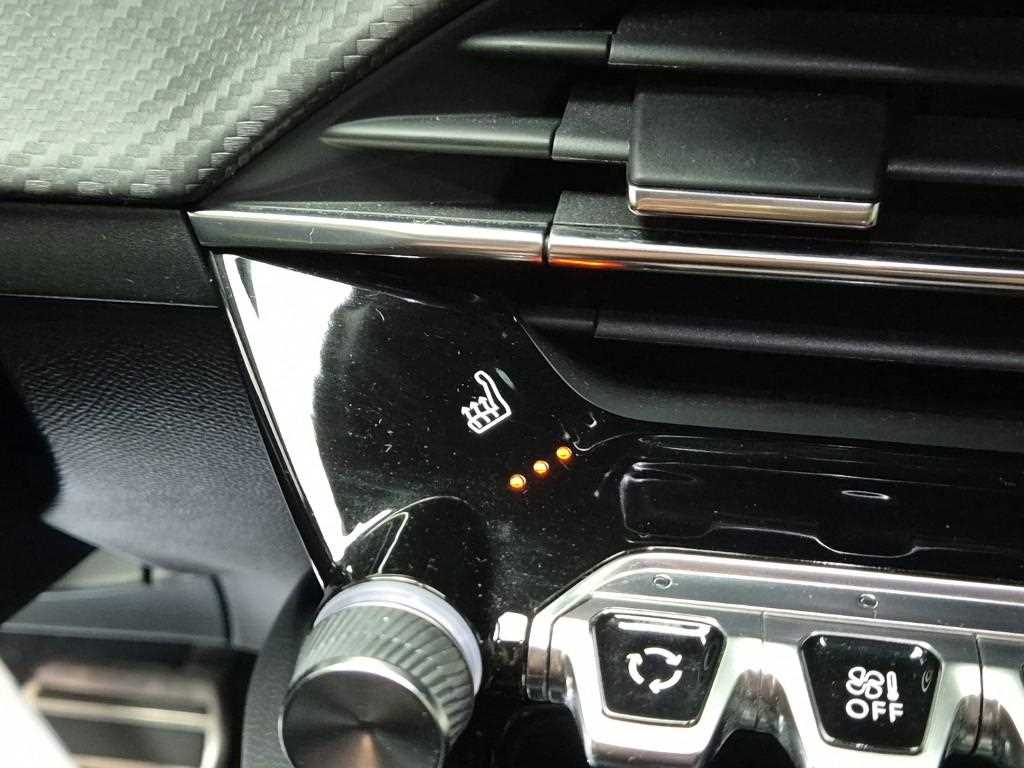 Peugeot 208 2022 Negro - Importación desde Corea - HF Imports Iquique - Foto 16