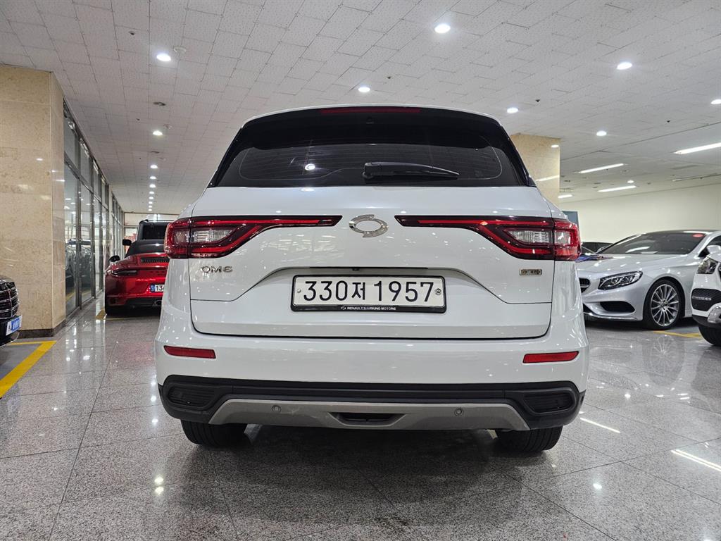 SAMSUNG QM6 - Vista 4