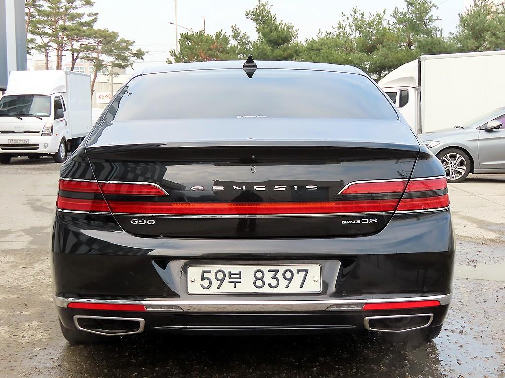 Genesis G90 - Vista 4